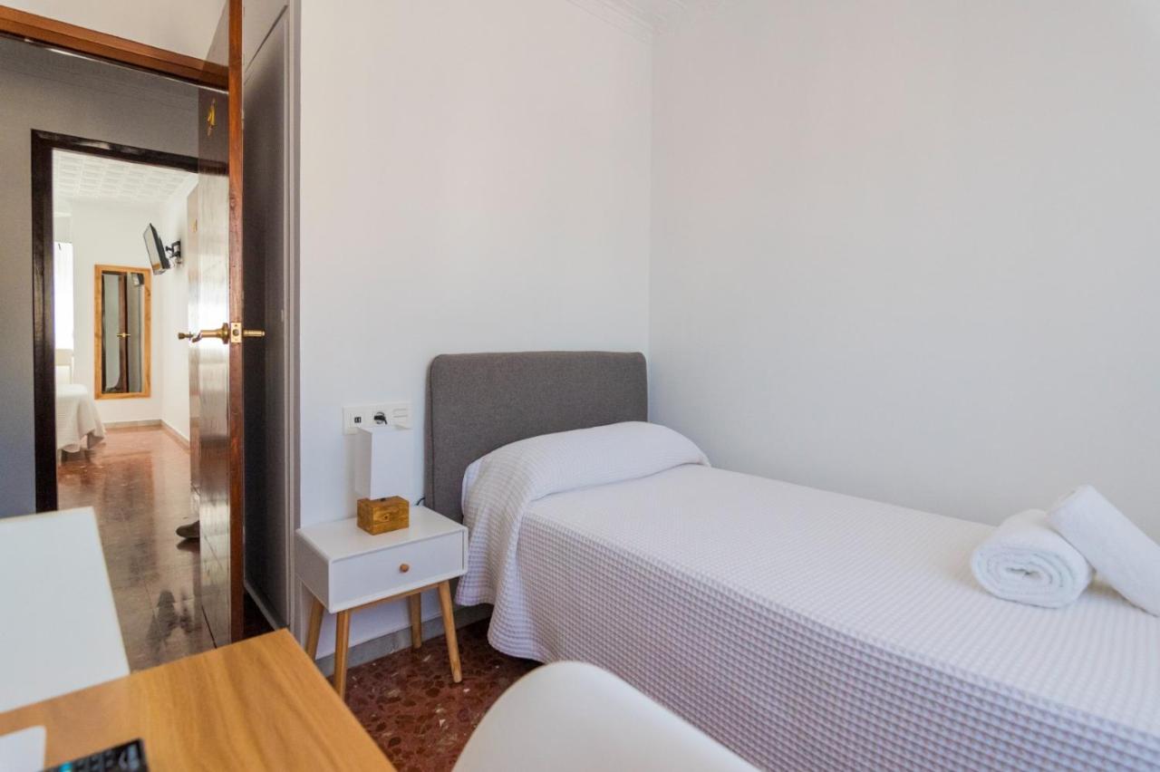 Hostal Hs Puerto Lumbreras פוארטו לומבררס מראה חיצוני תמונה